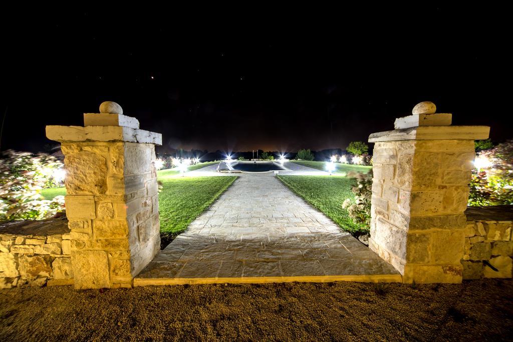 Trulli Pietra Preziosa Martina Franca Bagian luar foto